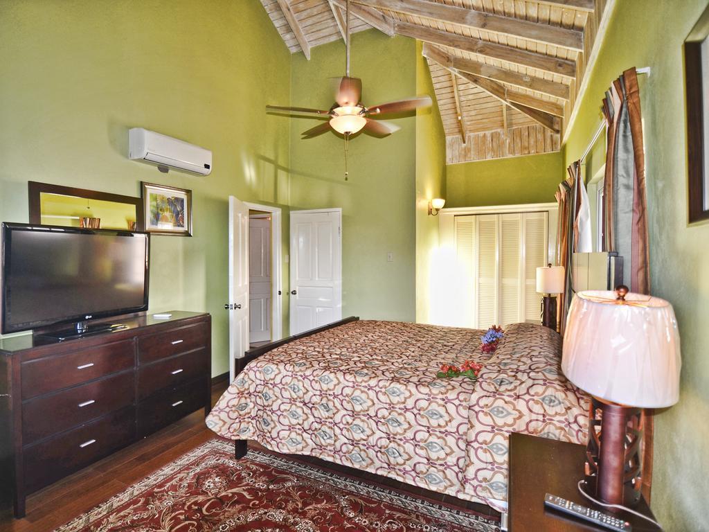 Tropical Lagoon Resort 포트안토니오 외부 사진