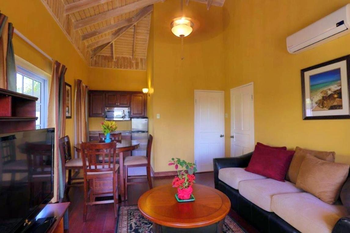 Tropical Lagoon Resort 포트안토니오 외부 사진